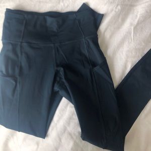 Fast and Free Reflective high rise leggings